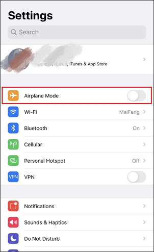 turn on airplane mode on iphone settings