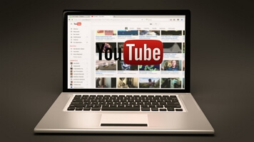 Watch YouTube  videos in full screen