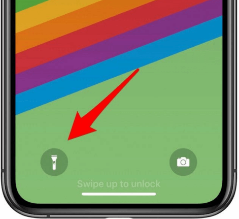 remove flashlight from iphone lock screen